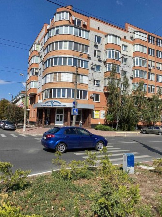 Продам двоповерхову квартиру з видом на р. Дніпро в центрі - фото 1