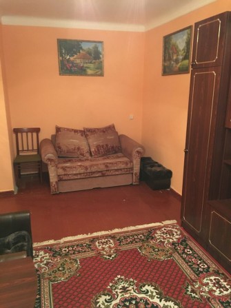 От владельца Продам 1 к.кв. Универмаг. (44 квартал 3 минуты) - фото 1