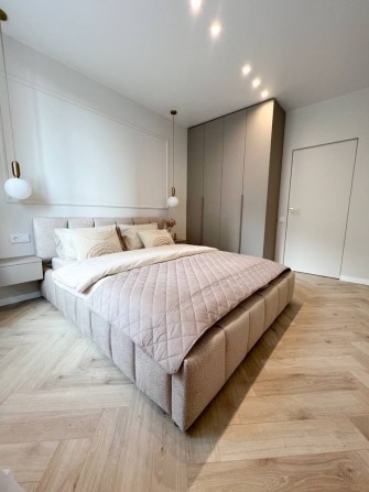 Продам двокімнатну квартиру з дизайнерським ремонтом ЖК Центральний 2 - фото 1