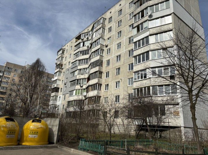 Продам 3к 69м2 біля парку Письменників. 2% оформлення - фото 1