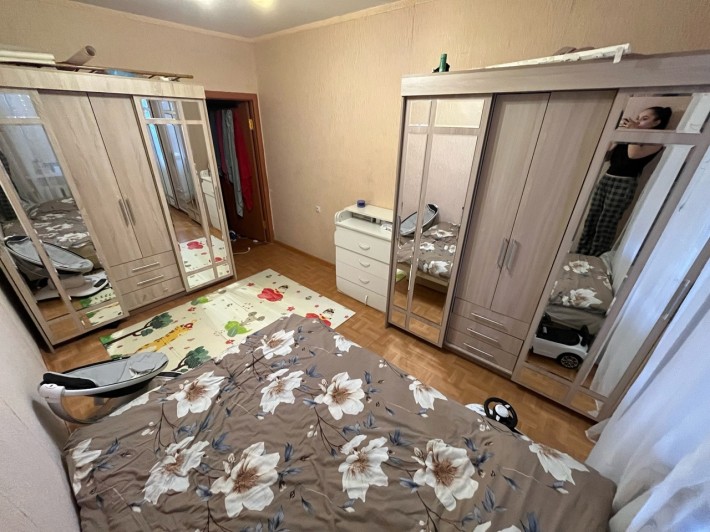 Цена снижена!!Продам 3-х комнатную квартиру р-н Авиацентра город Луганск - фото 1
