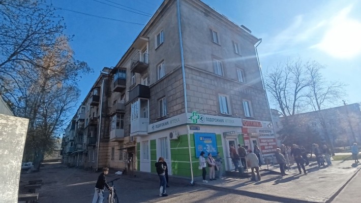 Продам 2 кімнатну Сталінку на Восході (Соцмісто) - фото 1