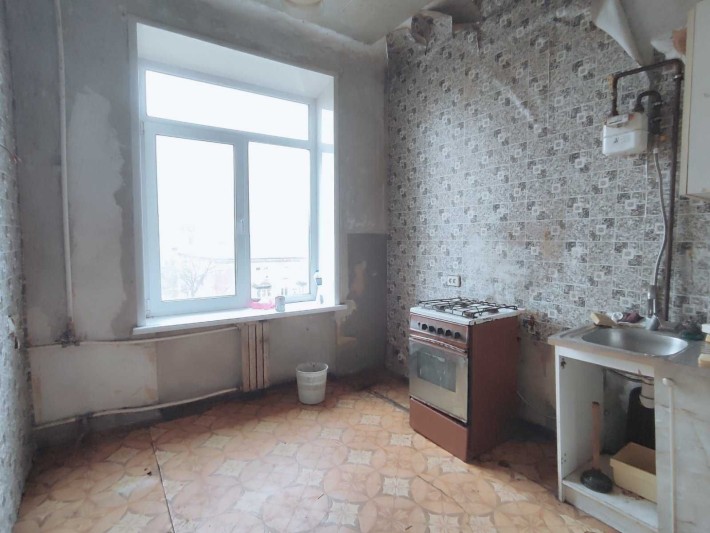 Продаж 1 кім. квартирі на  КРЄСІ, Під ремонт - фото 1