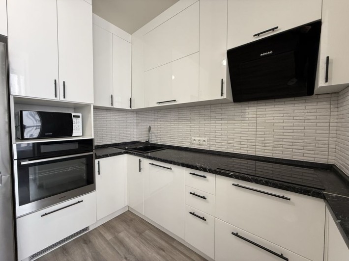 Продаж великої квартири 81м2. Львівський Маєток. Без % - фото 1