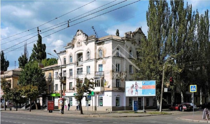 Продаж 3к "сталінки" в центрі міста на 96кварталі по пр.Гагарина - фото 1