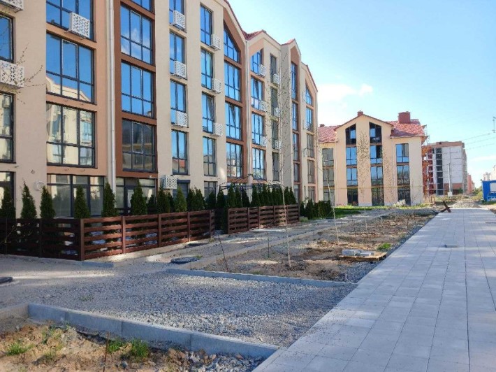 1м2=600уе Продам велику двокімнатну квартиру. Забудовник. Розстрочка - фото 1