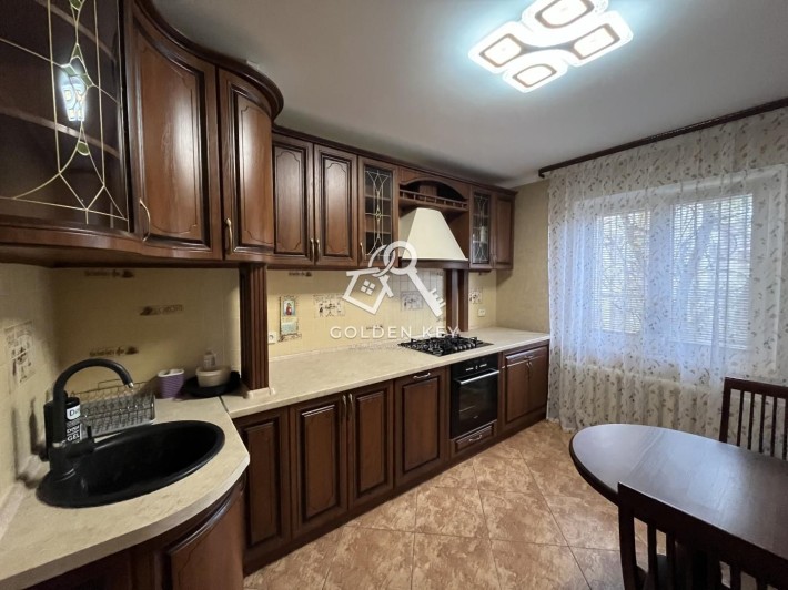 Продаж 3-кімнатної квартири на мкрн Сонячному(Солнечный) - фото 1