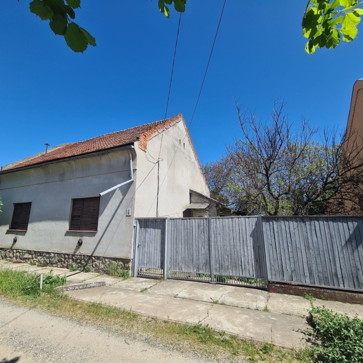 Продається будинок в центрі м.Берегове. - фото 1