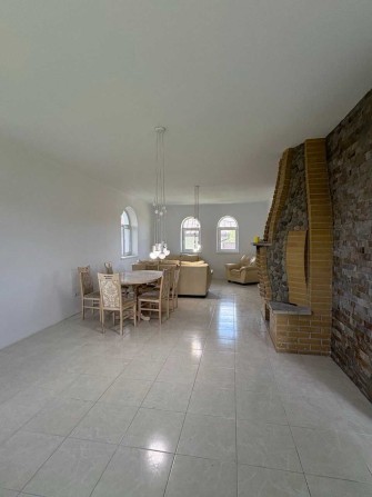 Продаю будинок з ремонтом в смт. Гостомелі. Площа 169/59/57м². 6 сот. - фото 1