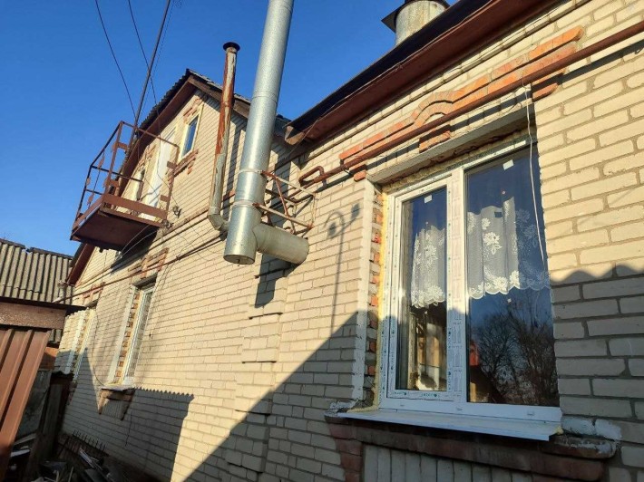 Продам цегляний будинок в Дергачах з газом та зручностями. - фото 1