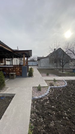 Продам Дом утепленый с ЭО, 6 соток. Район ДИМИТРОВСКОГО рынка. - фото 1