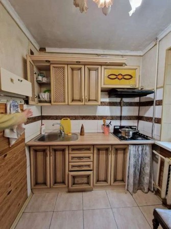 Продаж 2-кімнатної квартири в Святошинському районі, вул. Якуба Коласа, 7 - фото 1