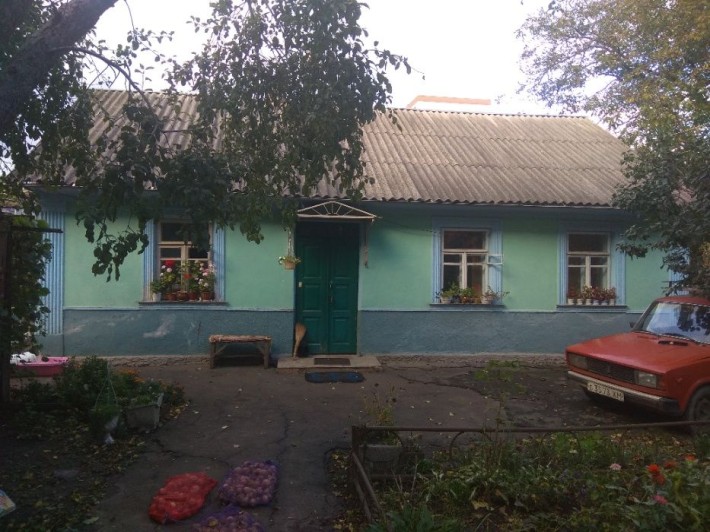 Продам будинок в центрі міста - фото 1