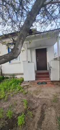 Продається частина будинку біля міської лікарні - фото 1