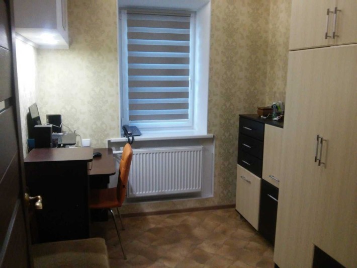 Продаю будинок з ремонтом  та всім необхідним для життя - фото 1