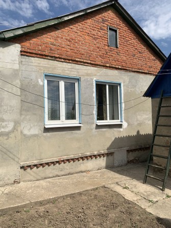 Продам дом 70 м .кв в г .Люботин(стВодяное ) - фото 1
