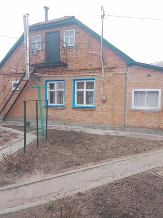 Продам гарний будинок в  місті Лубни . - фото 1