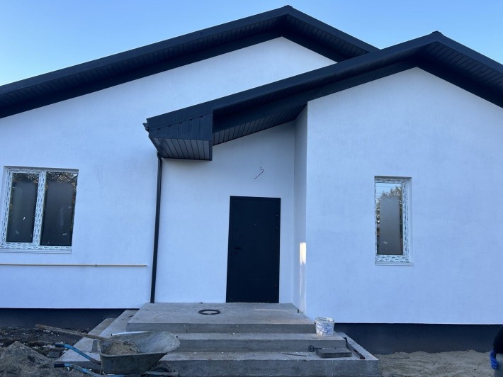 Продам будинок 115 м.кв в м.Обухів. ремонт на фінішній стадії - фото 1