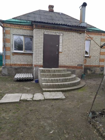 Продам будинок в найближчому передмісті - фото 1