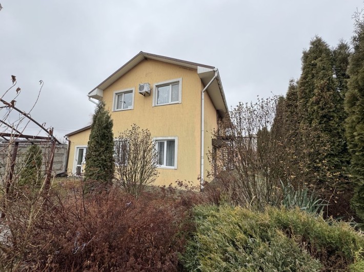 Продаж будинку в с.Жуківці , можливо на 2 родини - фото 1