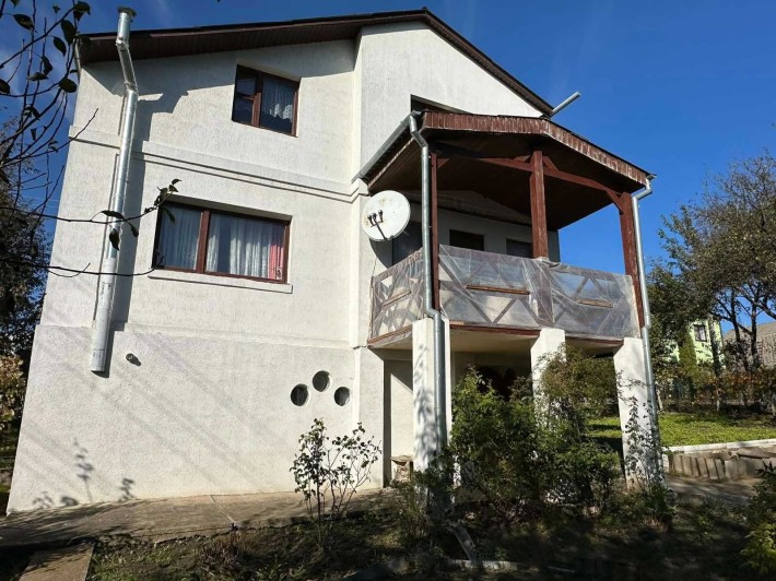 Продаж 2 поверхового будинку з опаленням і ділянкою - фото 1