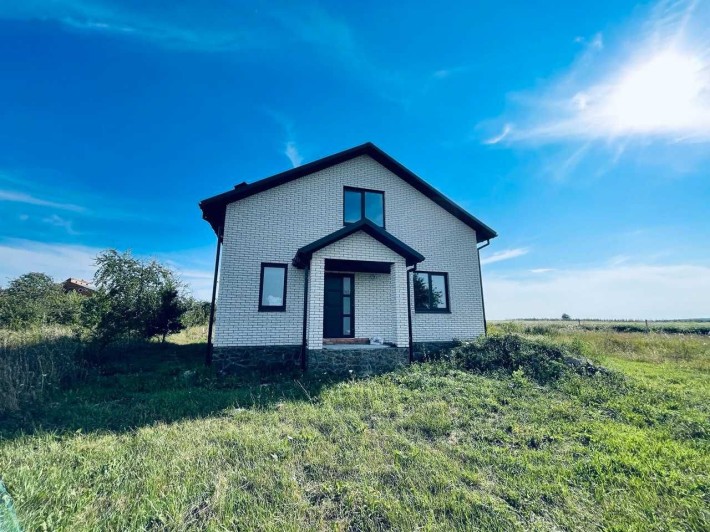 Двоповерховий будинок на початку Луки Мелешківської! - фото 1