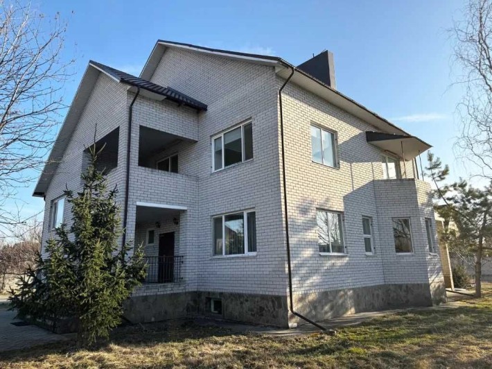 Продам просторный дом с большим участком Левый Берег - фото 1