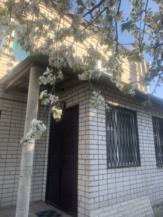 Двоповерховий будинок в м. Підгородне - фото 1