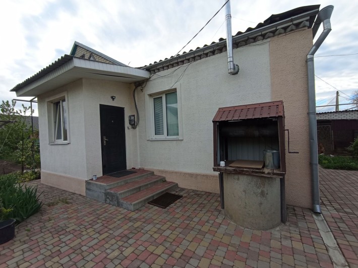 Продам ухоженный теплый дом в Подгородном, все рядом, - фото 1