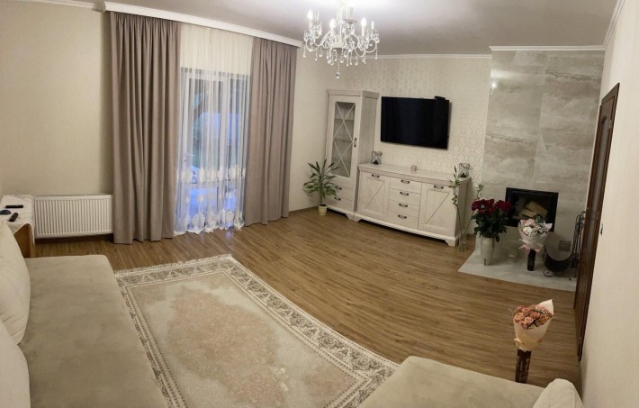 Будинок, з ремонтом, меблями, Підлипники - фото 1