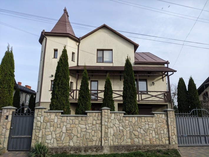 Продаж приватного будинку з ремонтом м. Тисмениця - фото 1