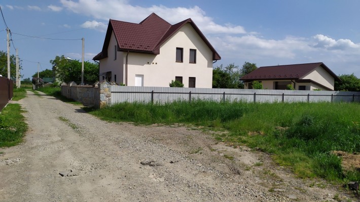 Продається будинок по близу м. Івано Франківська, в селі Черніїв. - фото 1