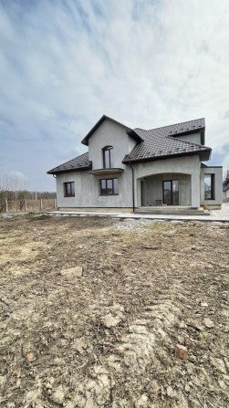 Продається будинок з частковим ремонтом та комунікаціями - фото 1