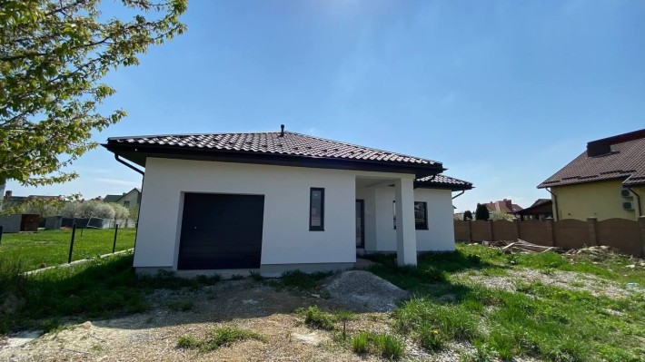 Продаж сучасного будинку з ділянкою 12 соток та комунікаціями - фото 1