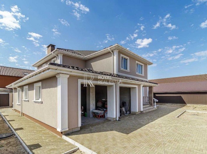 Продажа Дома 330м2 6 соток земли Гараж Керамоблок Гатное Крюковщина - фото 1
