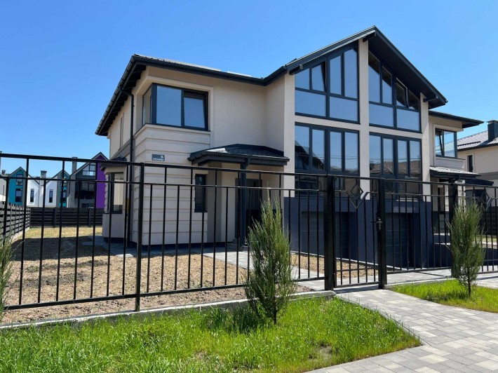 Дуплекс 160м з гаражем, ГАЗ/Каналізація, Крюківщина, від забудовника - фото 1