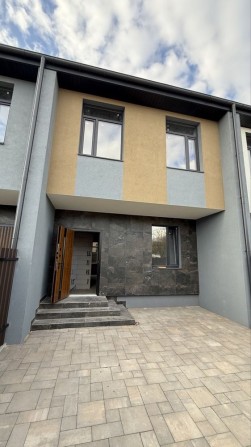 Таунхаус 87м2, 4 кімнати, власна ділянка, Святопетрівське - фото 1