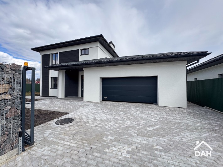 Будинок 216 м² з гаражем, 6 соток, під чистове є газ с. Крюківщина - фото 1