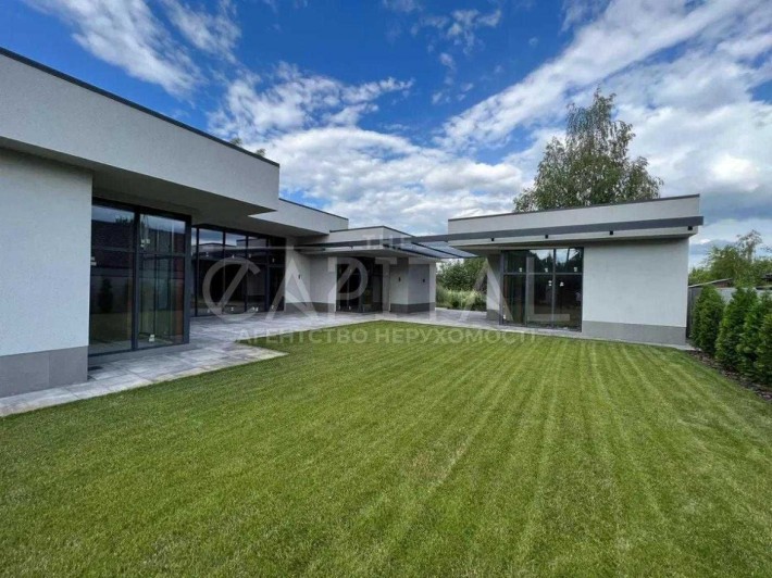Продаж будинку, Козин, 365м2, 12с, без ремонту - фото 1