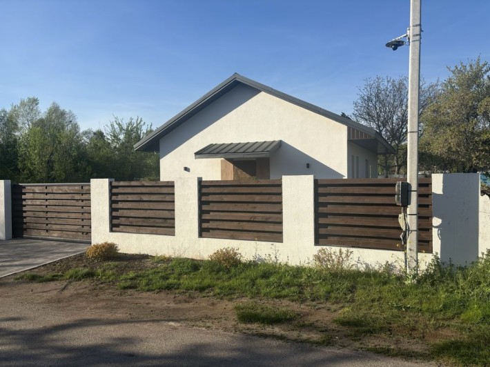 Будинок в Ворзелі біля озера. Державні програми-так. - фото 1