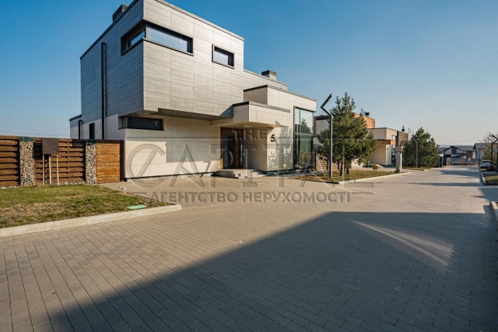 Продам Дом 265м2, 8 соток в КГ. Ходосовка, Обуховское нап-ие. Торг - фото 1