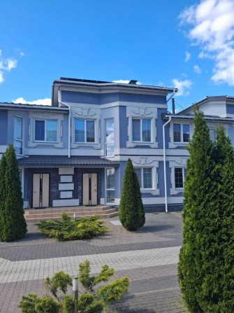 Продам Таунхаус Лісники з ремонтом та меблями - фото 1