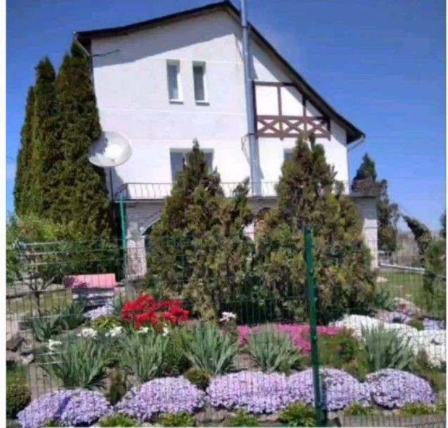 Продам будинок з бомбосховищем в мальовничому місті - фото 1