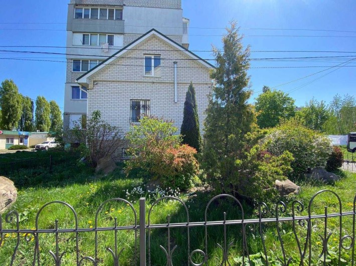 Продаж будинку з ремонтом під ваш бізнес Варшавська траса ! - фото 1