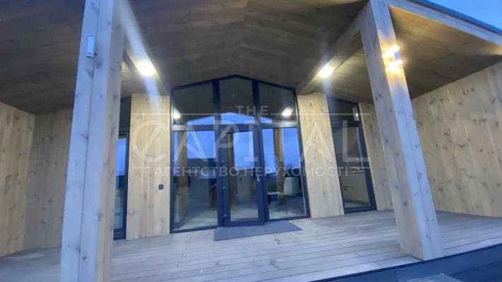 Продаж / Будинок
Васильківський район, Рославичі, Жовтнева, 12 - фото 1