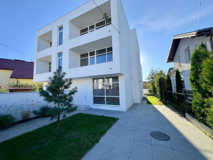 Продаж 3-поверхового спареного будинку смт Рудно, вул. Й. Сліпого, 24 - фото 1