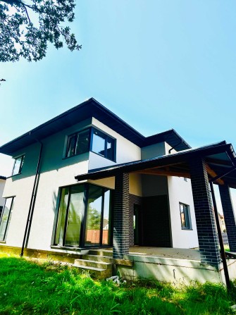 Будинок. 4 спальні. Літня крита тераса. 7 сот землі. БЕЗ комісії. - фото 1