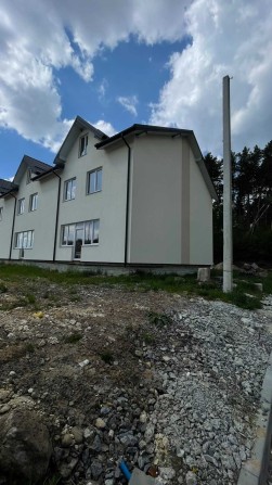 Продам будинок ( Таунхауз ) в с. Зимна Вода - фото 1