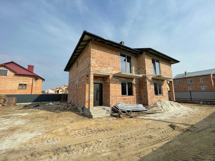 Затишний котедж 130 м² у с.Зимна вода по вул.Сірка, 2,4 сотки землі - фото 1