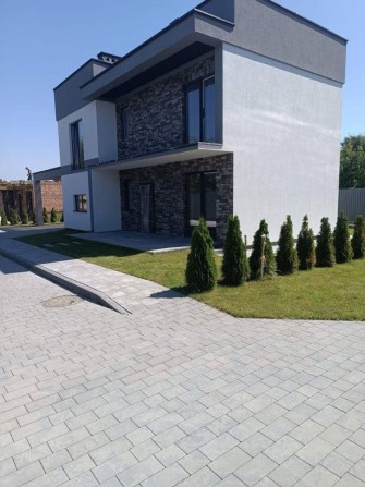 Продаж будинку в передмісті Львова, с.Зимна Вода. - фото 1